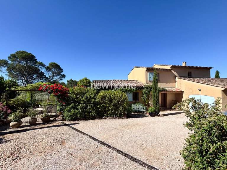 Maison Entrecasteaux - 4 chambres - 192m²