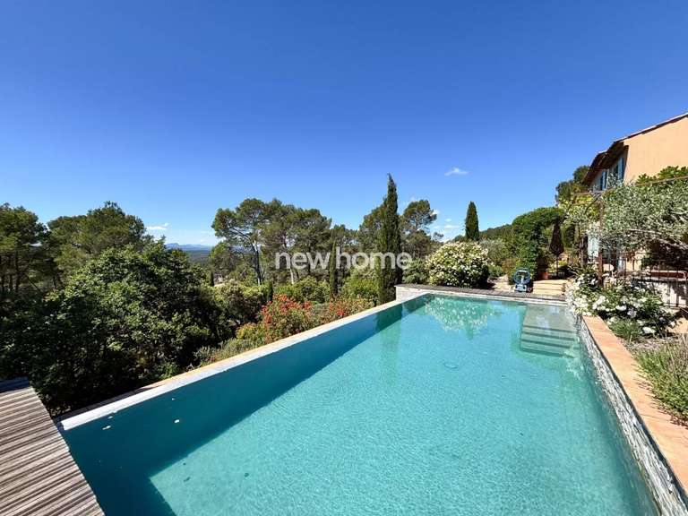 Maison Entrecasteaux - 4 chambres - 192m²