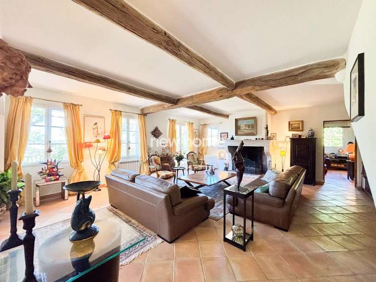 Maison Entrecasteaux - 4 chambres - 192m²