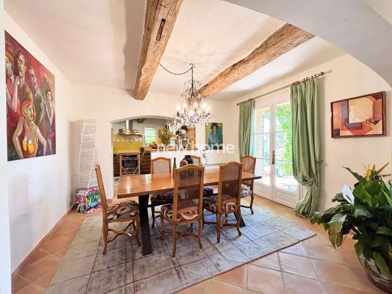 Maison Entrecasteaux - 4 chambres - 192m²