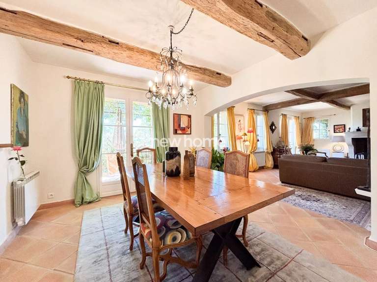 Maison Entrecasteaux - 4 chambres - 192m²
