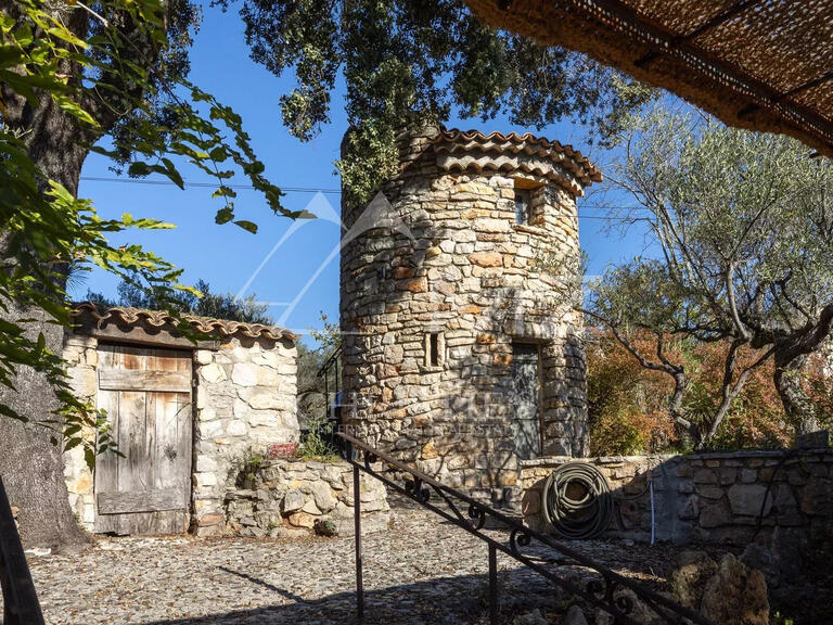 Propriété Entrecasteaux - 10 chambres - 350m²