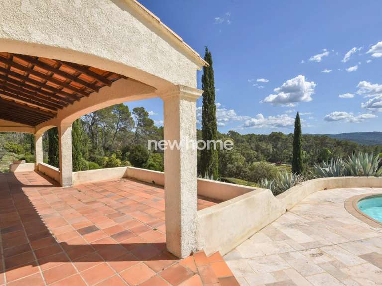 Villa Entrecasteaux - 2 chambres - 256m²