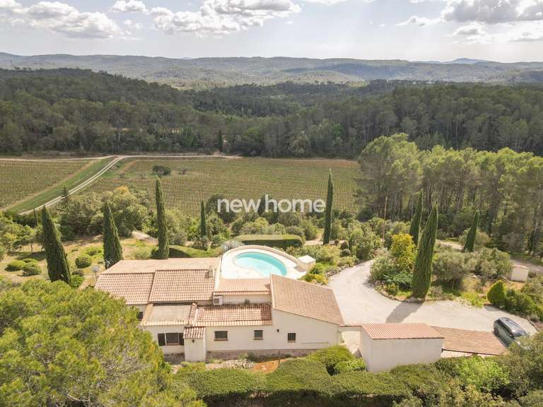 Villa Entrecasteaux - 2 chambres - 256m²