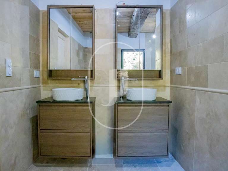 Maison Entrechaux - 5 chambres - 203m²