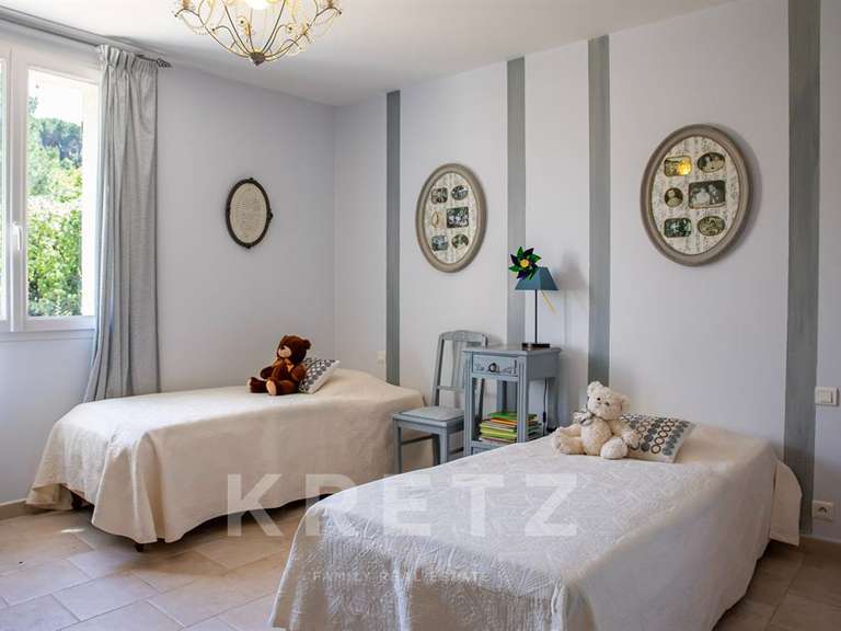 Maison Entrechaux - 5 chambres - 233m²