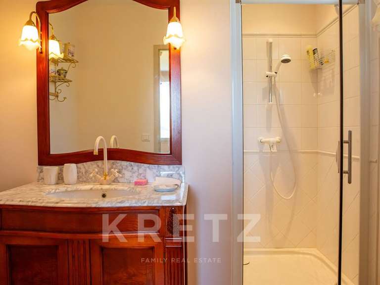 Maison Entrechaux - 5 chambres - 233m²