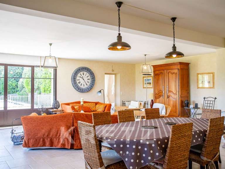 Maison Entrechaux - 5 chambres - 233m²