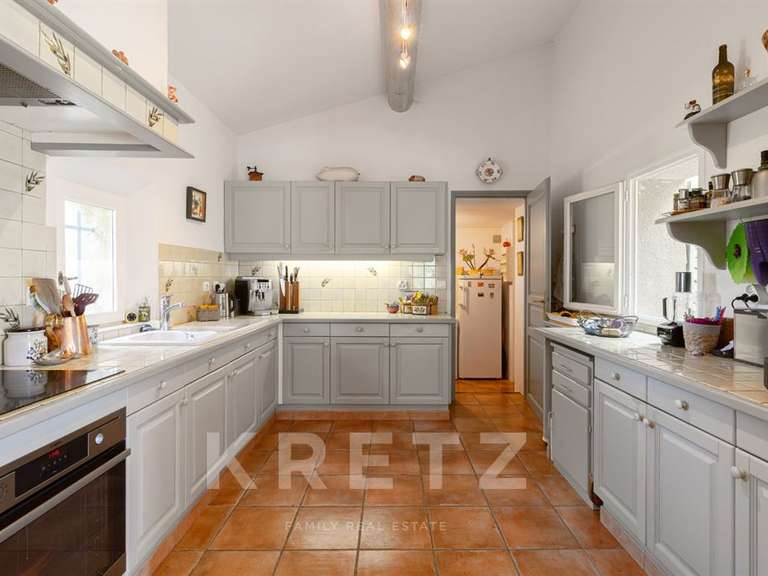 Maison Entrechaux - 6 chambres - 216m²