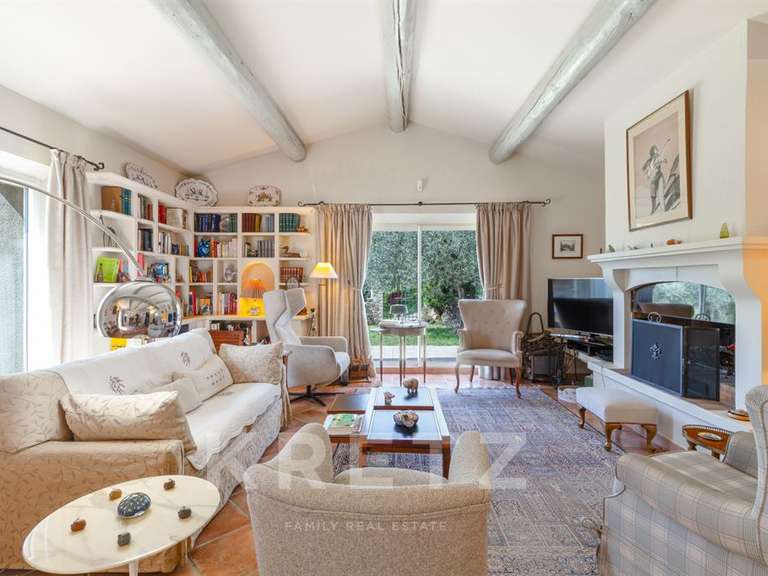 Maison Entrechaux - 6 chambres - 216m²