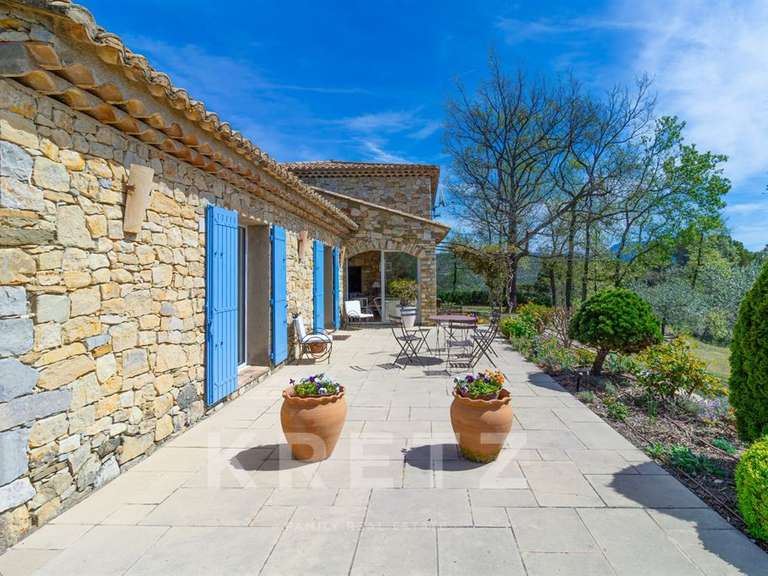 Maison Entrechaux - 6 chambres - 216m²