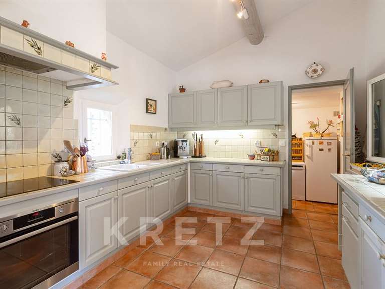 Maison Entrechaux - 6 chambres - 216m²