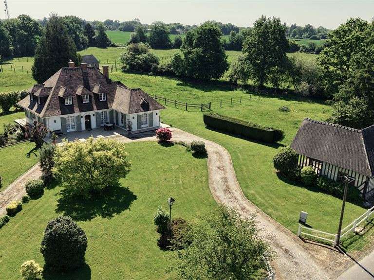 Maison Épaignes