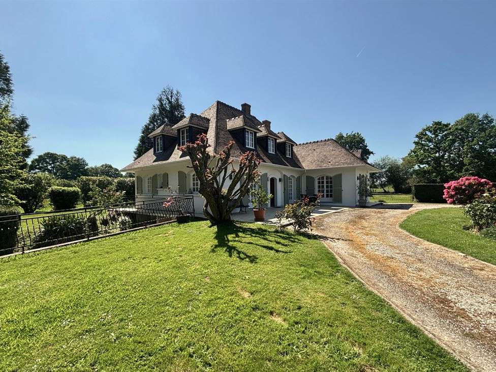 Maison Épaignes