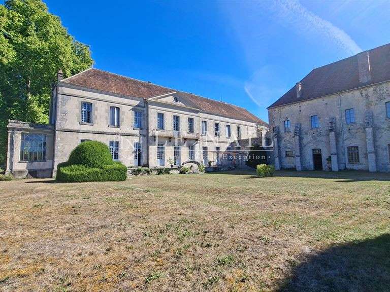 Propriété Épernay - 18 chambres - 985m²
