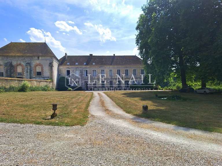 Propriété Épernay - 18 chambres - 985m²