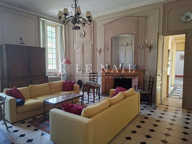 Propriété Épernay - 18 chambres - 985m²