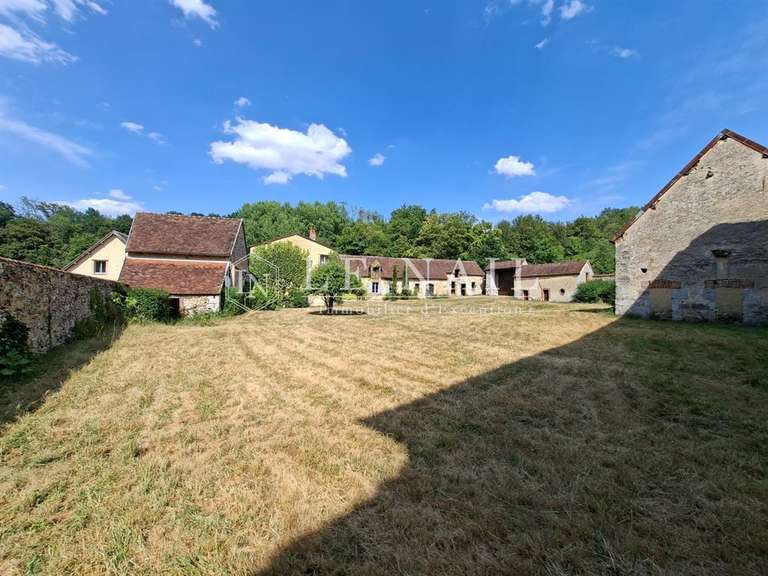 Propriété Épernay - 18 chambres - 985m²