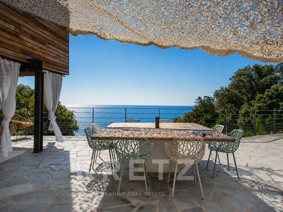 House erbalunga