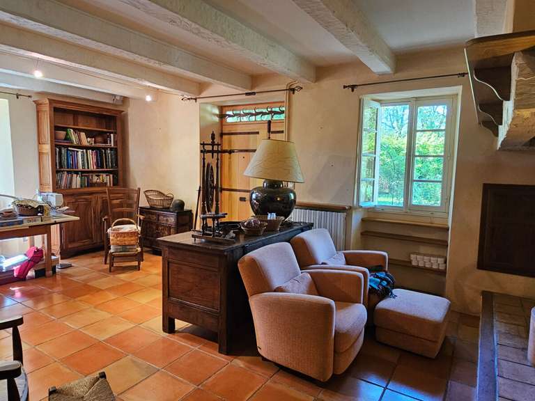 Maison Esclauzels - 2 chambres - 188m²