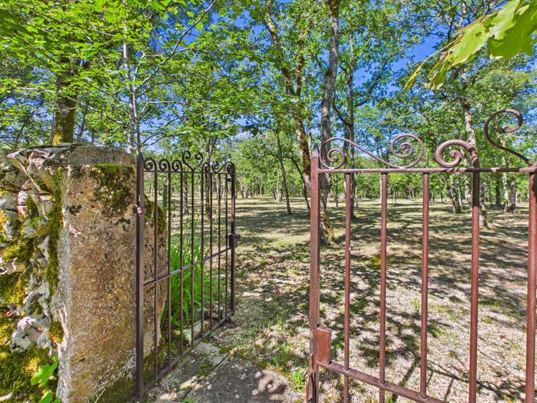 Maison Esclauzels - 2 chambres - 188m²