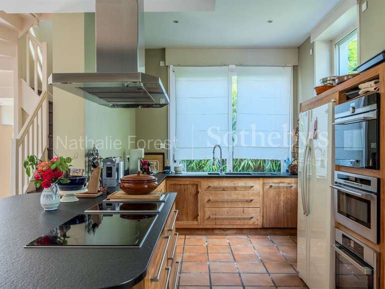 Maison Escobecques - 5 chambres - 250m²