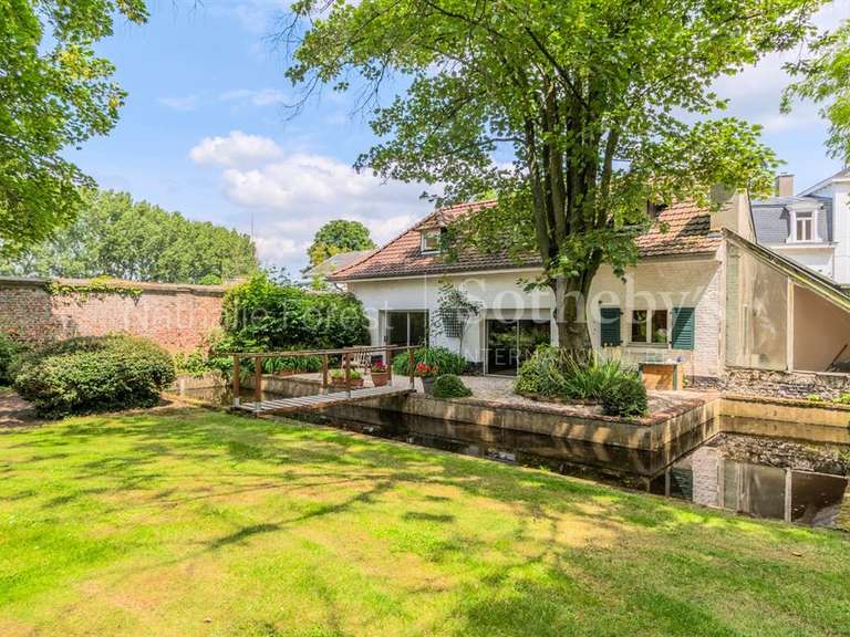 Maison Escobecques - 5 chambres - 362m²