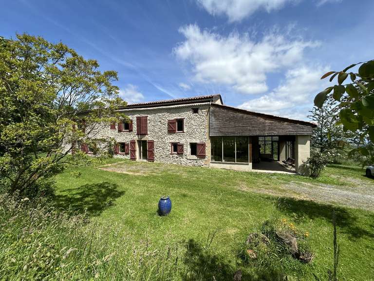 Maison Escueillens-et-Saint-Just-de-Bélengard - 4 chambres - 347m²