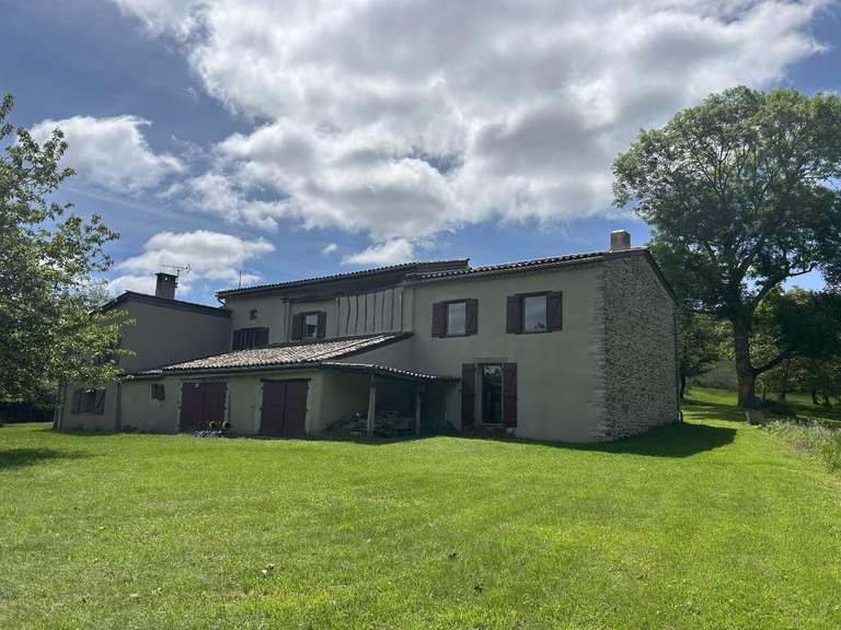 Maison Escueillens-et-Saint-Just-de-Bélengard - 4 chambres - 347m²