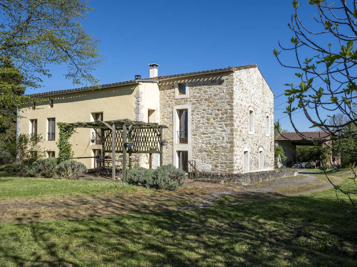 Propriété Escueillens-et-Saint-Just-de-Bélengard