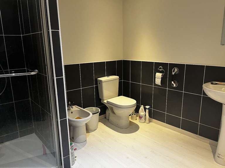 Propriété Escueillens-et-Saint-Just-de-Bélengard - 4 chambres - 306m²