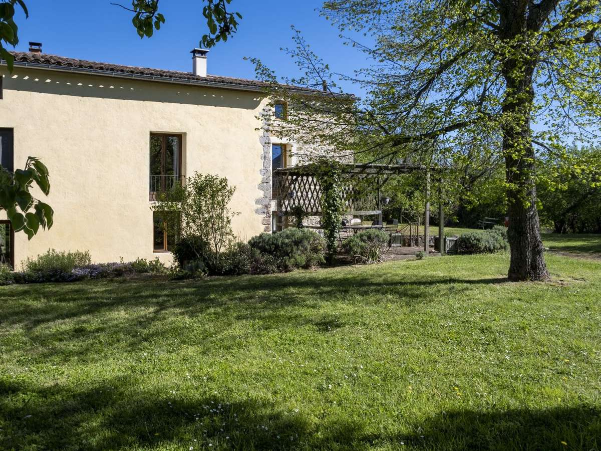 Propriété Escueillens-et-Saint-Just-de-Bélengard