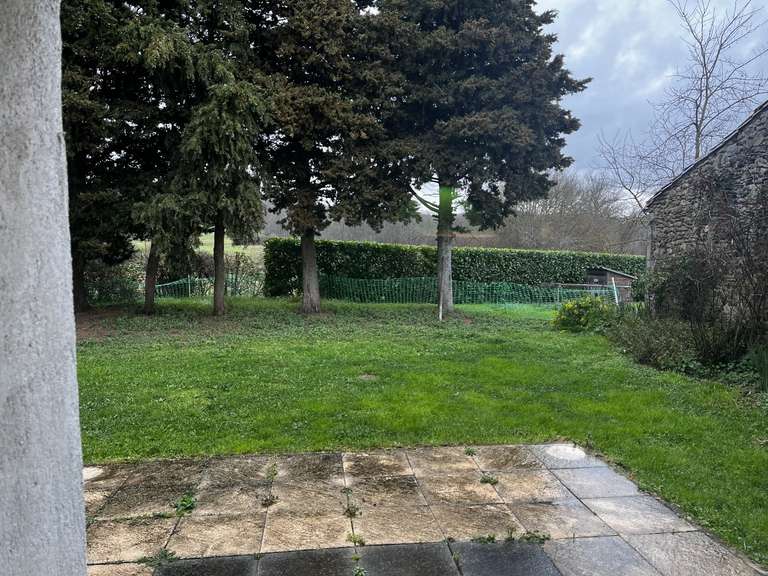 Propriété Escueillens-et-Saint-Just-de-Bélengard - 4 chambres - 306m²