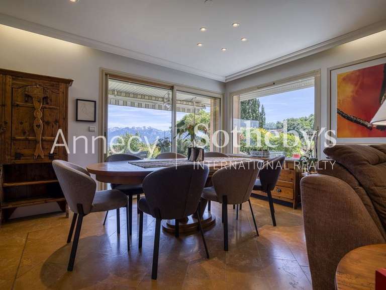 Maison Ésery - 3 chambres - 190m²