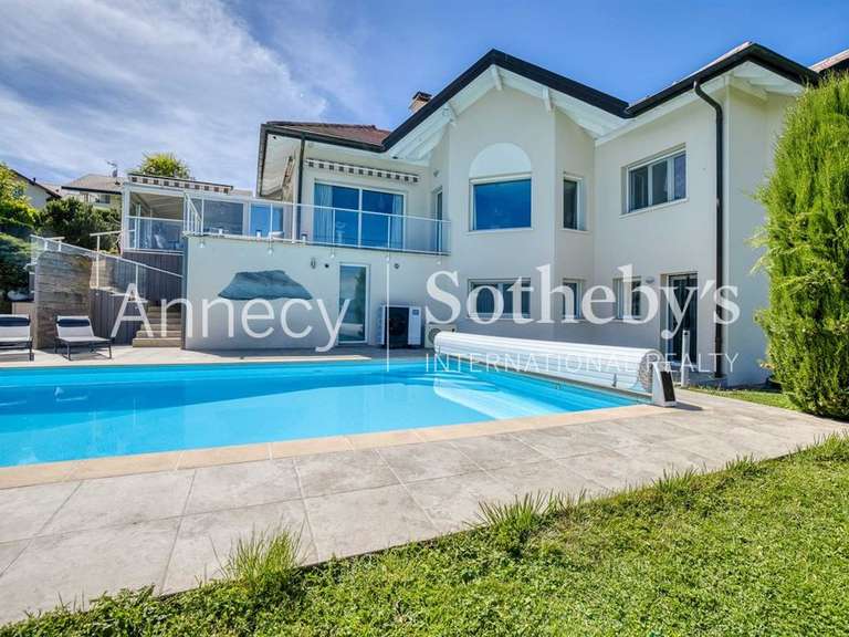 Maison Ésery - 5 chambres - 263m²