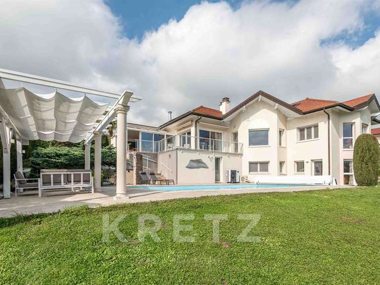 Maison Ésery - 5 chambres - 263m²