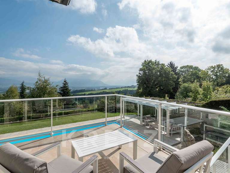 Maison Ésery - 5 chambres - 263m²