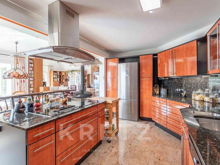 Maison Ésery - 5 chambres - 263m²