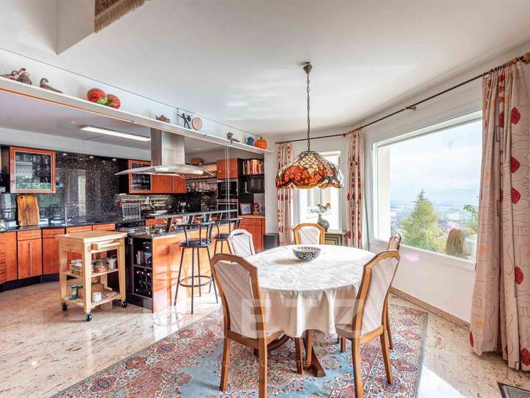 Maison Ésery - 5 chambres - 263m²