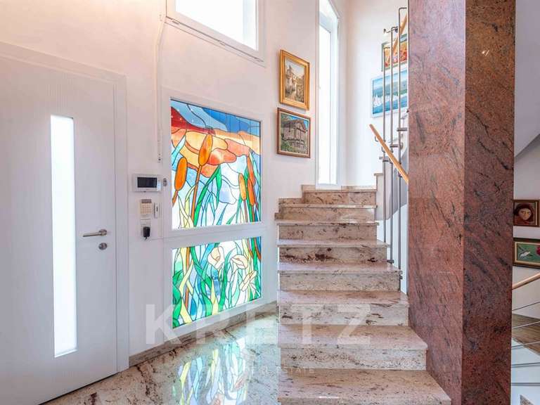 Maison Ésery - 5 chambres - 263m²