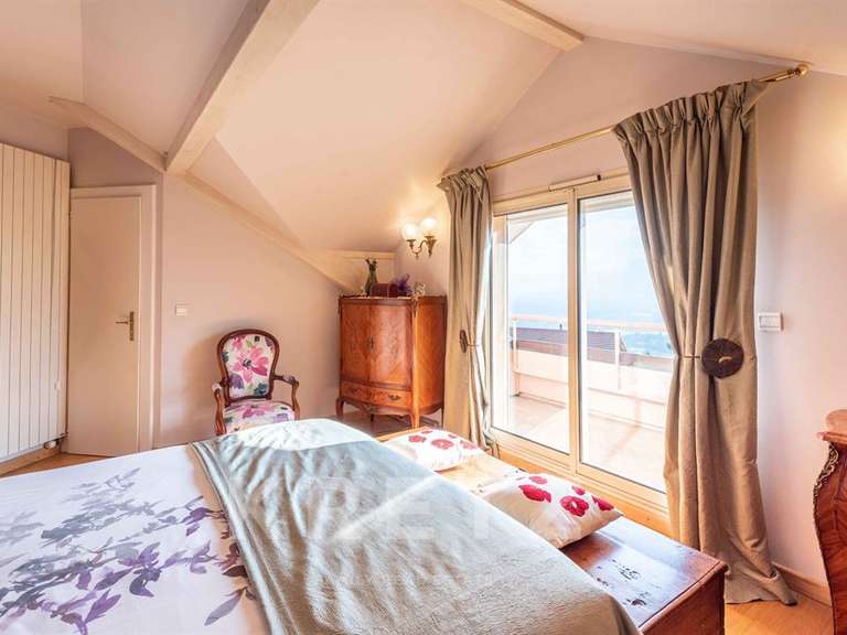 Maison Ésery - 5 chambres - 255m²