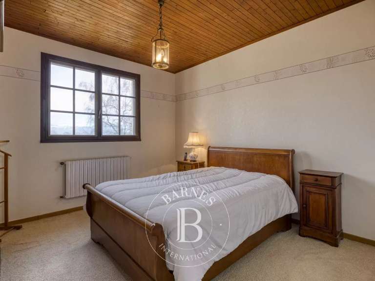 Maison Ésery - 4 chambres - 254m²
