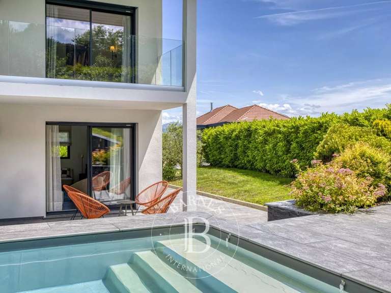 Maison Ésery - 4 chambres - 164m²