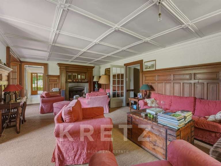 Propriété Ésery - 550m²