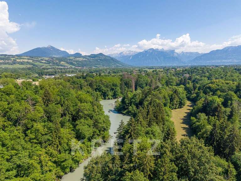 Propriété Ésery - 550m²