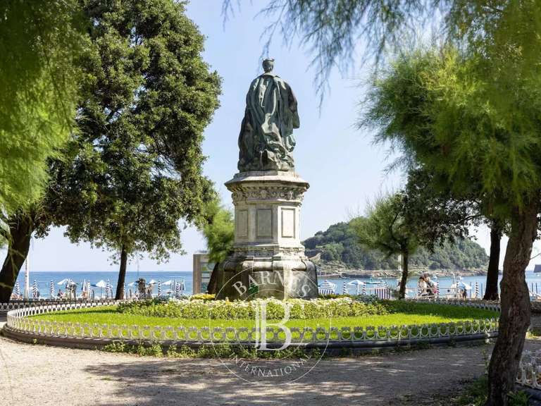 Apartment Spain - 3 bedrooms - 160m²