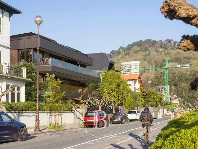 Apartment Spain - 3 bedrooms - 160m²