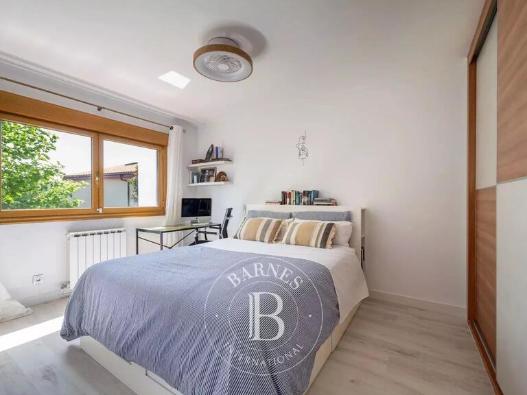 Maison Espagne - 5 chambres - 245m²