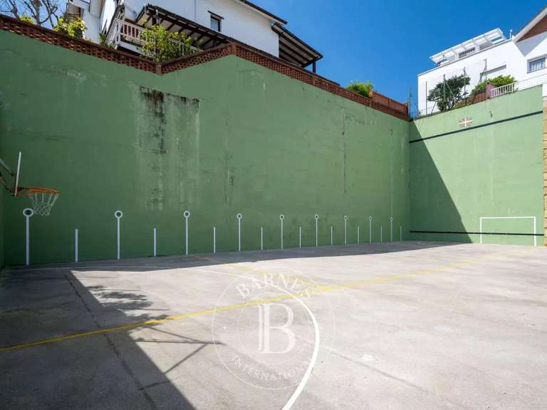 House Spain - 5 bedrooms - 245m²