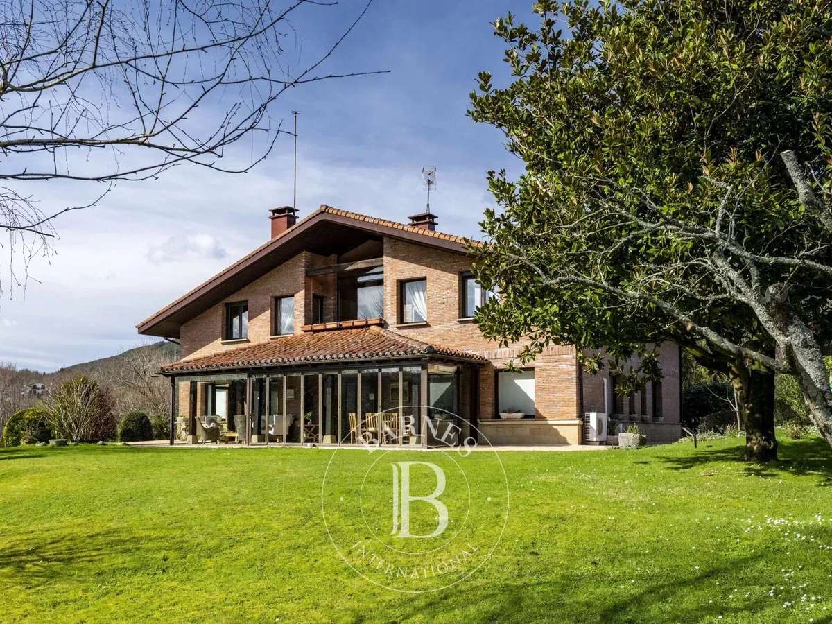 Villa Espagne